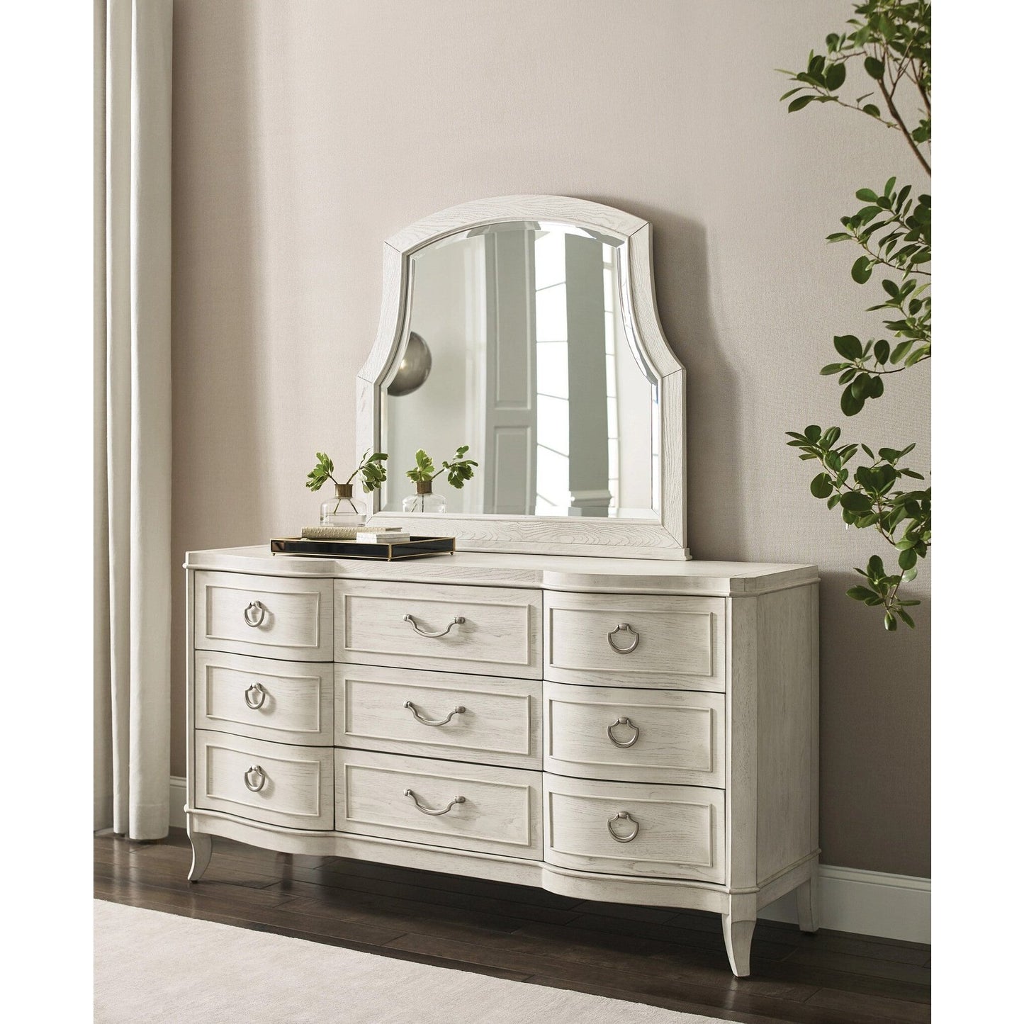 Emelie Nine Drawer Dresser