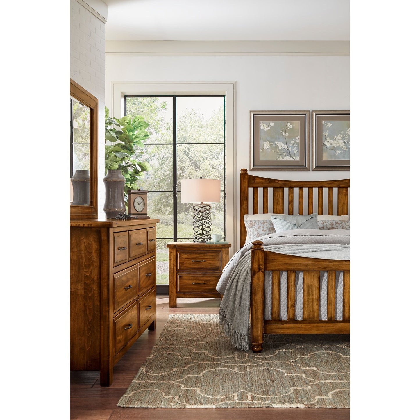 Maple Road Slat Poster Bed Queen