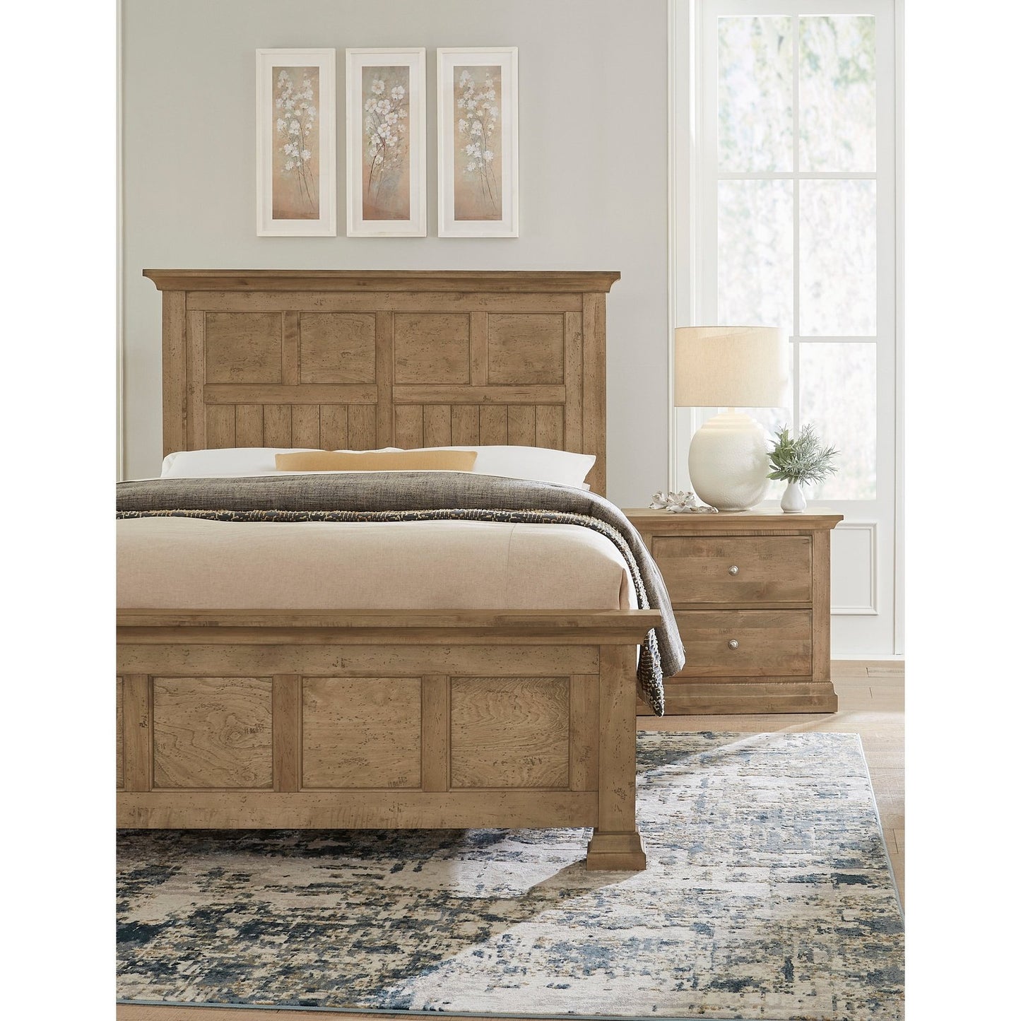 Carlisle Window Pane Bed King