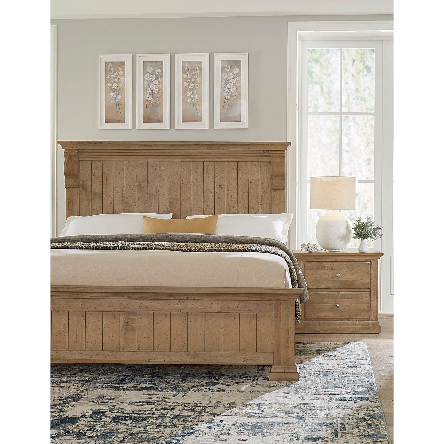 Carlisle Corbel Bed Queen